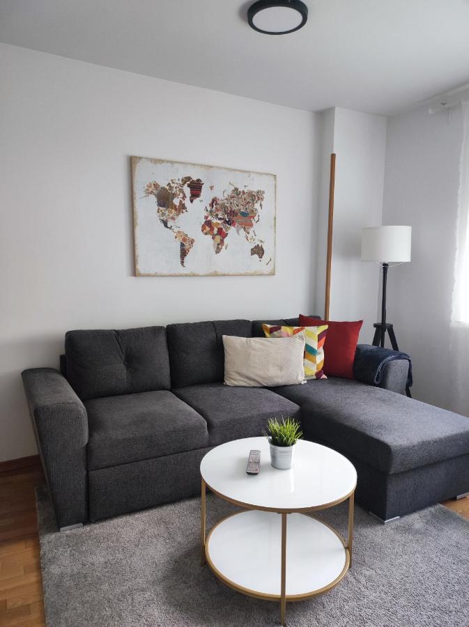 Apartments Dora ซาเกร็บ ภายนอก รูปภาพ